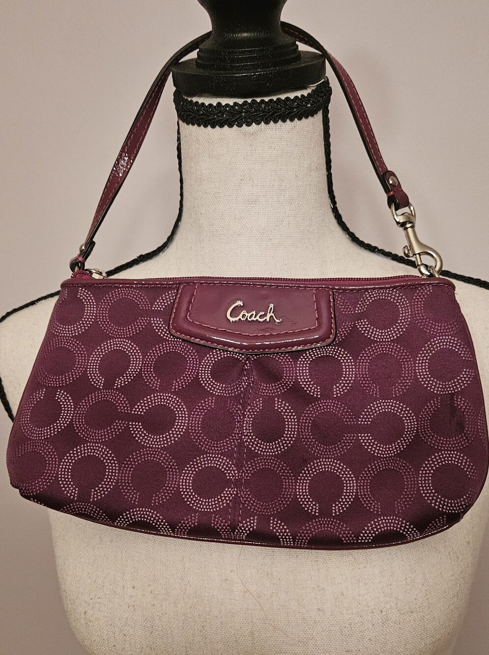 Coach Madison Dotted Op Art Purple Wristlet, Brand New w/o Tags